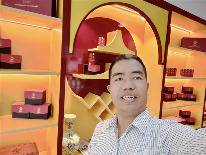 Chuyện về Nhà báo bỏ nghề để... nuôi Đông trùng Hạ thảo